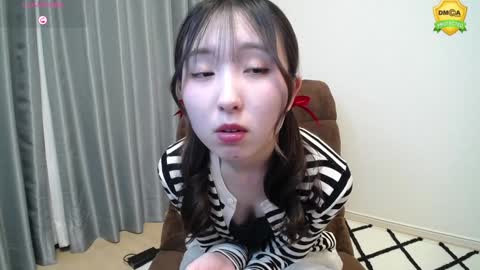 yui_x online show from January 2025 11:56:02 AM