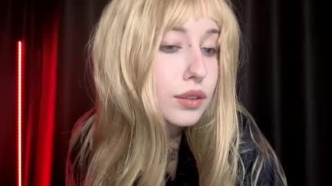 Misa online show from December 2025 04:25:01 PM