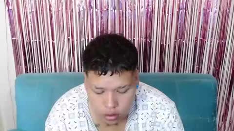 yul and val couple online show from December 2025 01:09:01 PM