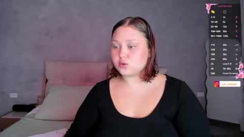 Snapshot of yuli_cardona_ chatting on June 2026 06:17:01 PM Yuliet online show from June 2026 06:17:01 PM