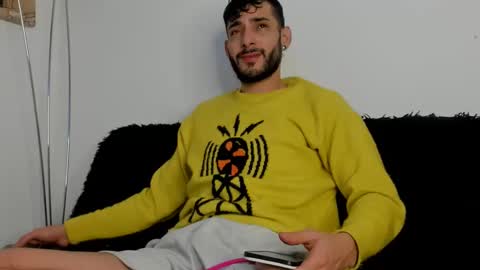 Snapshot of yulianpereira25 chatting on December 2024 11:00:02 AM yulian 2811 online show from December 2024 11:00:02 AM