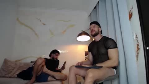 Snapshot of yulianpereira25 chatting on October 2025 03:09:01 AM yulian 2811 online show from October 2025 03:09:01 AM