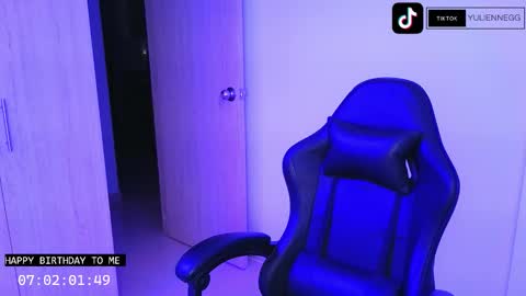 Yulienne online show from September 2025 02:57:01 AM