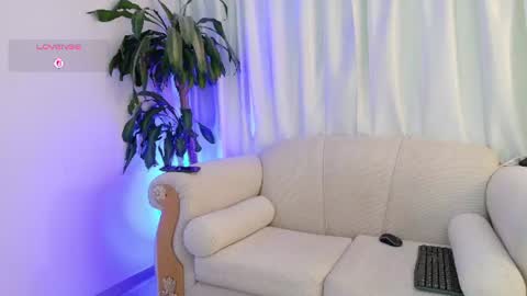 Snapshot of yuliethpetite chatting on July 2026 11:24:02 AM yuliethpetite online show from July 2026 11:24:02 AM