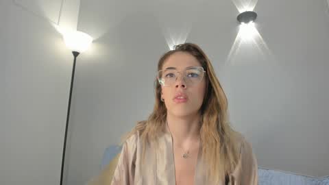 yulievans online show from January 2025 04:50:01 AM