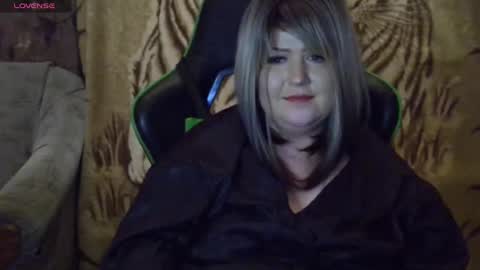 Snapshot of yuliiared chatting on November 2025 02:15:02 AM yuliiared online show from November 2025 02:15:02 AM