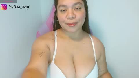Snapshot of yulissa18 chatting on May 2026 11:54:02 PM Yuli and SaraIndependent model online show from May 2026 11:54:02 PM