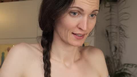 yulla dao online show from February 2025 04:53:01 PM