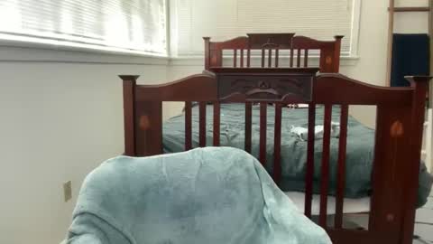 Snapshot of yumiandwolf chatting on November 2025 07:36:02 PM yumiandwolf online show from November 2025 07:36:02 PM