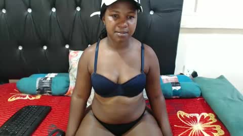 Snapshot of yummybumz chatting on September 2025 10:17:01 AM yummybumz online show from September 2025 10:17:01 AM