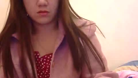 yummyclaya online show from December 2025 04:10:01 AM