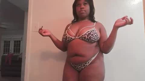 yummycookiie online show from May 2026 02:27:01 AM