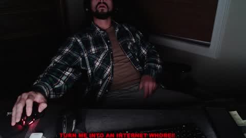 Snapshot of yummydickmilk chatting on December 2024 09:12:01 AM yummydickmilk online show from December 2024 09:12:01 AM