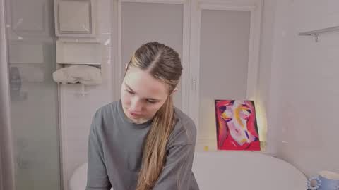 Emily online show from February 2026 04:25:01 PM