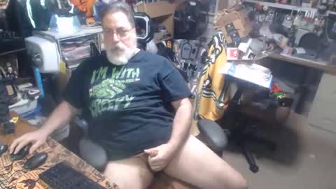 yummyflguy online show from April 2026 09:16:01 PM