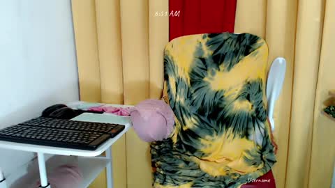 Snapshot of yummyhottits chatting on May 2026 10:51:01 PM nemay online show from May 2026 10:51:01 PM