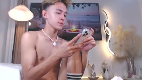 Justine online show from January 2025 07:03:01 PM