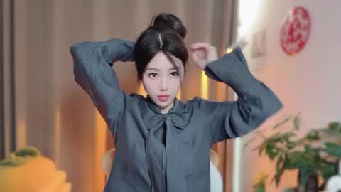 YunEr online show from February 2026 05:11:01 AM