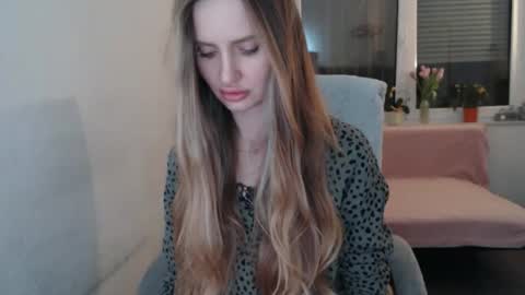 Snapshot of yungflora chatting on April 2026 08:53:02 PM Berry online show from April 2026 08:53:02 PM