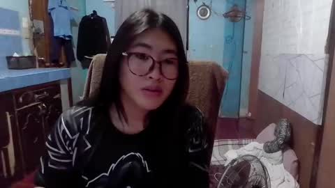Snapshot of yuriyumixx_xoxo chatting on October 2025 10:27:02 AM yuriyumixx_xoxo online show from October 2025 10:27:02 AM