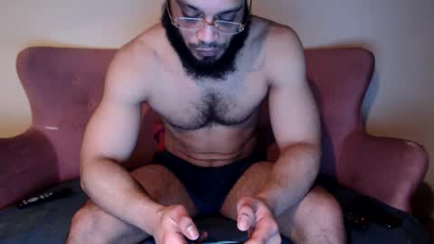 yusraxdamian online show from February 2026 12:45:02 PM