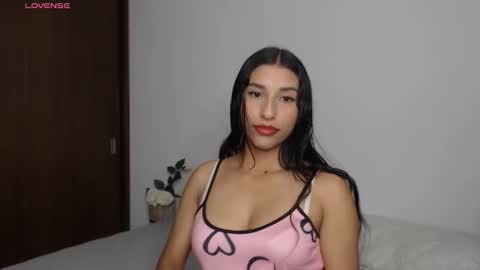 yuzii Im new to these pages so I hope you guys are kind to me. online show from October 2025 10:42:01 PM