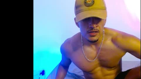 Snapshot of yvan_latin chatting on November 2025 03:52:02 AM yvan_latin online show from November 2025 03:52:02 AM