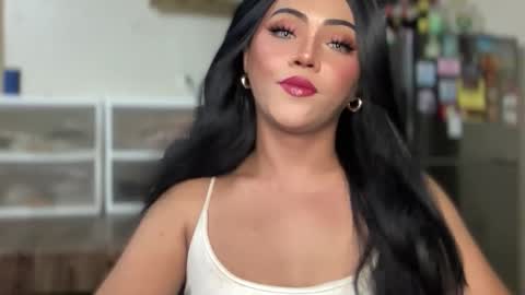 Miss Cali online show from November 2025 06:57:02 PM