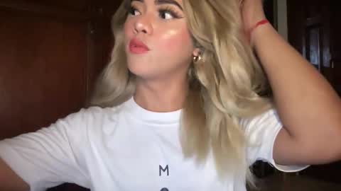 Miss Cali online show from April 2026 06:35:01 PM