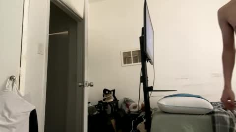 ywbrsnow online show from March 2026 08:32:01 PM