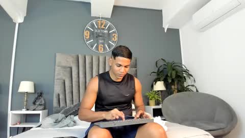 zac online show from October 2025 05:44:02 PM