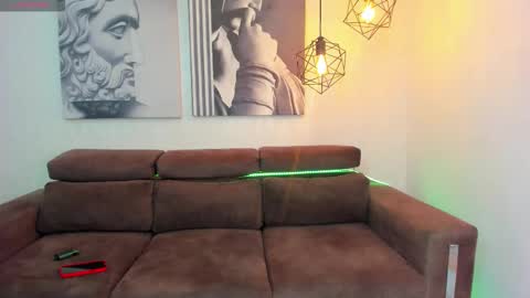 zacandmarcosmg_ online show from November 2025 03:23:01 AM