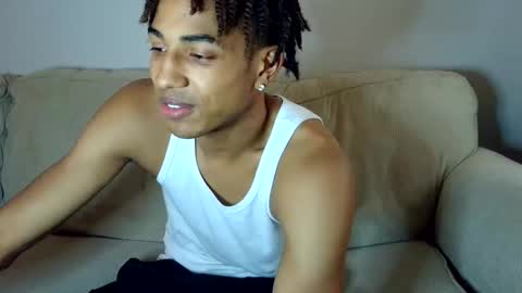 Snapshot of zachbrownn chatting on October 2025 03:53:02 AM zachbrownn online show from October 2025 03:53:02 AM