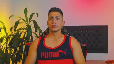 zachpri20 online show from December 2025 07:06:02 AM