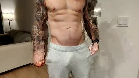 zack_2015 online show from January 2026 02:15:01 AM