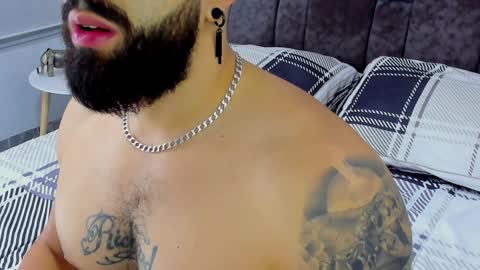 Richard online show from January 2025 07:11:01 PM