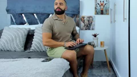 Snapshot of zack_froone chatting on June 2026 02:52:01 PM Richard online show from June 2026 02:52:01 PM