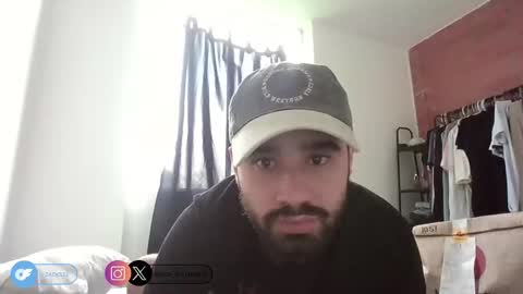 zack_sullivan22 online show from October 2025 08:31:01 PM