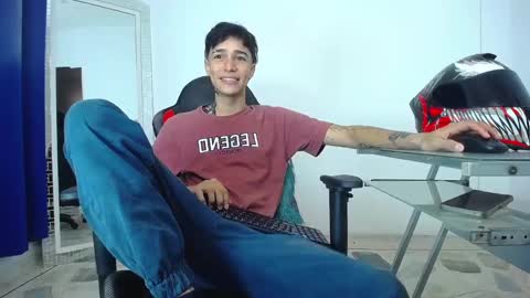 Snapshot of zacktk7 chatting on December 2024 11:18:02 PM zack online show from December 2024 11:18:02 PM