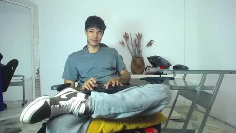 Snapshot of zacktk7 chatting on January 2025 02:41:01 PM zack online show from January 2025 02:41:01 PM