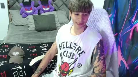 Snapshot of zacktk7 chatting on April 2026 06:37:01 PM zack online show from April 2026 06:37:01 PM