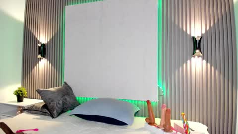 Snapshot of zafiiraa chatting on February 2025 05:44:01 PM zafira online show from February 2025 05:44:01 PM