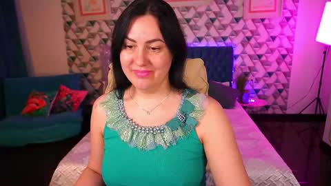 Zafiramoonn online show from April 2026 12:50:02 PM