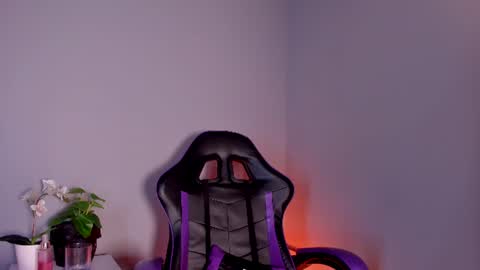 Snapshot of zafiro__brown chatting on June 2026 10:40:02 PM Zafiro Brown online show from June 2026 10:40:02 PM