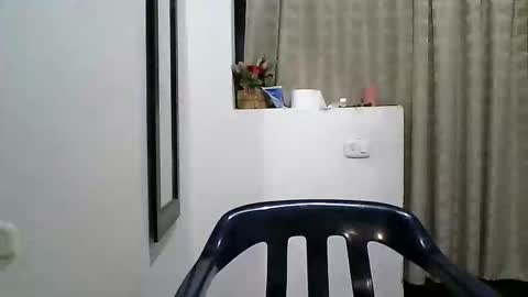 Snapshot of zafiro_rubi chatting on April 2026 08:50:02 PM Zafiro online show from April 2026 08:50:02 PM
