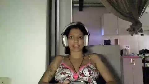 Snapshot of zafiro_rubi chatting on May 2026 02:03:01 PM Zafiro online show from May 2026 02:03:01 PM