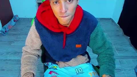 BiG Zafiro online show from March 2026 12:02:02 PM