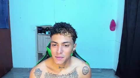 BiG Zafiro online show from March 2026 12:10:02 PM