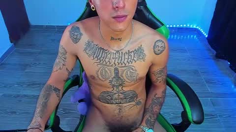 Snapshot of zafirocum chatting on May 2026 01:13:01 AM BiG Zafiro online show from May 2026 01:13:01 AM