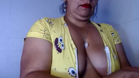 Zahi ... wants to play with everyone...yessss online show from May 2026 01:41:02 PM